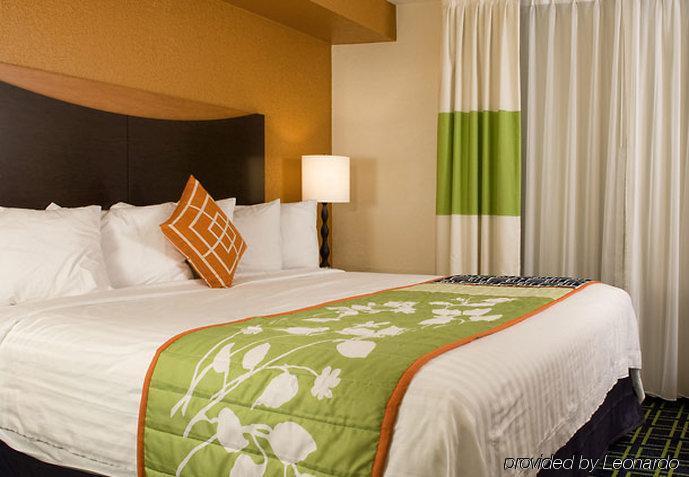 Fairfield Inn & Suites By Marriott Orlando Lake Buena Vista Rom bilde